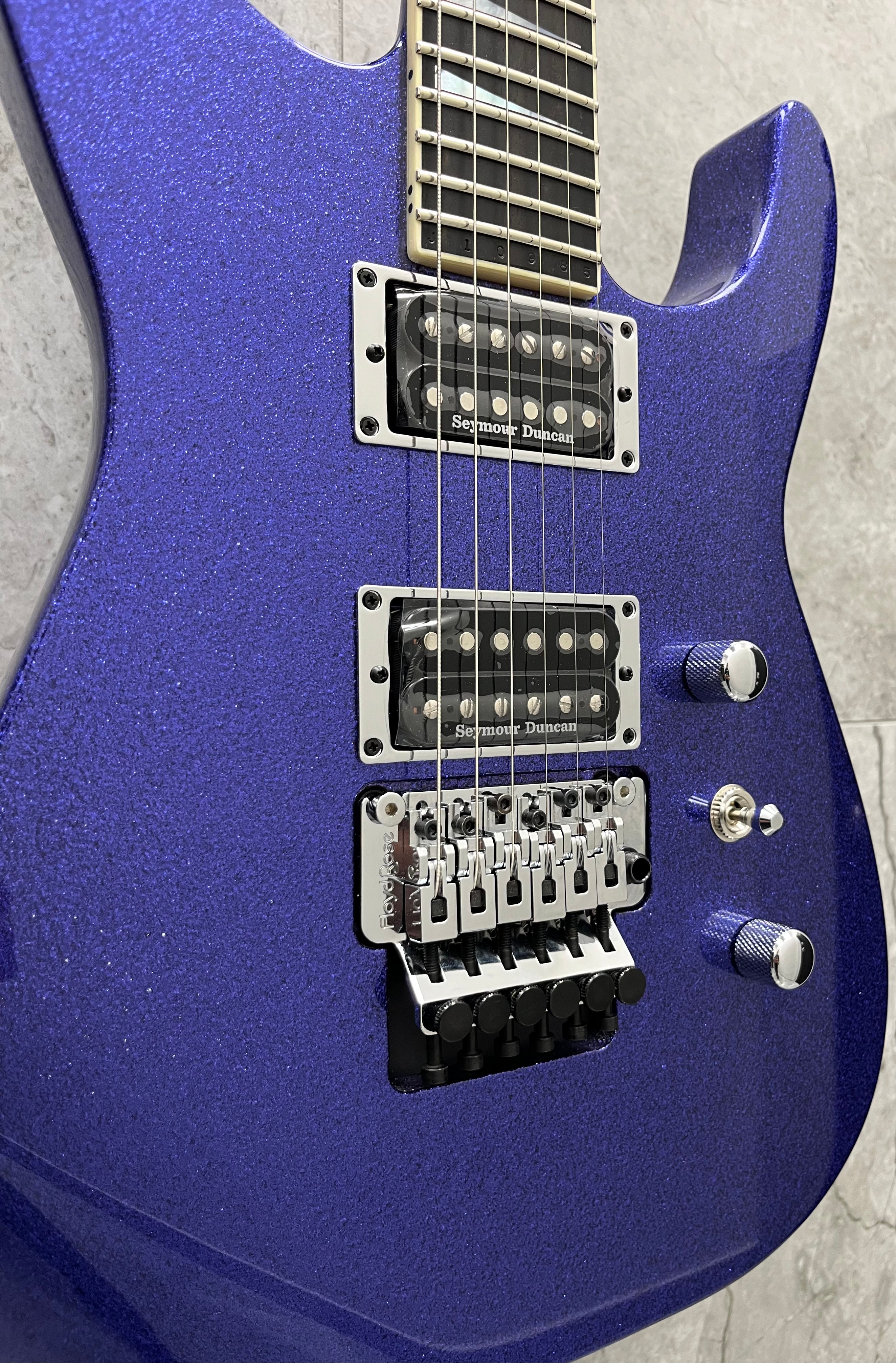 JACKSON USA CUSTOM SHOP Soloist SL2H Purple Sparkle 2811002519 SERIAL NUMBER J10985 - 7.8 LBS