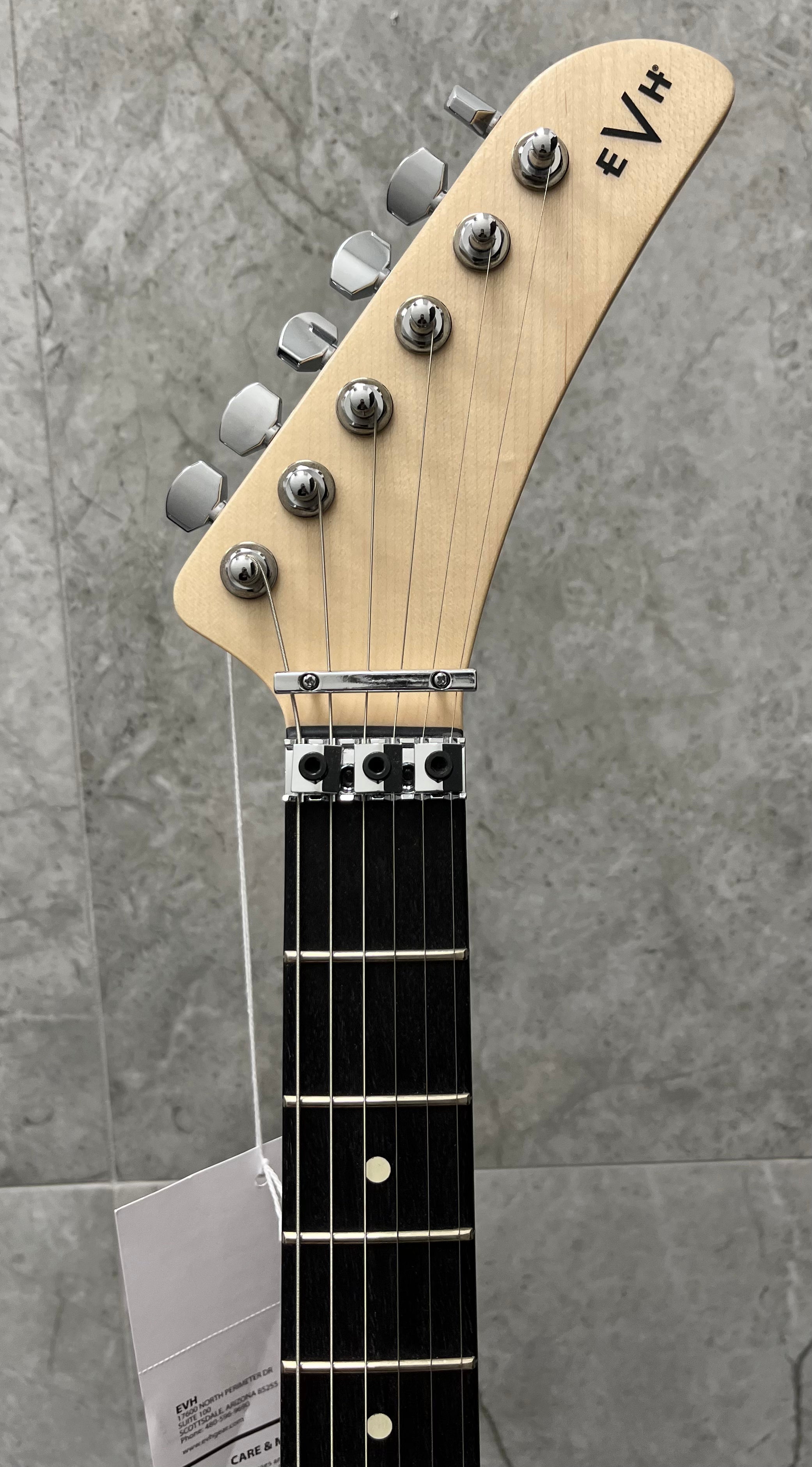 EVH Limited Edition 5150 Deluxe Ash Ebony Fingerboard, Natural 5108002534 SERIAL NUMBER EVH2204757 - 8.0 LBS USED SPECIAL