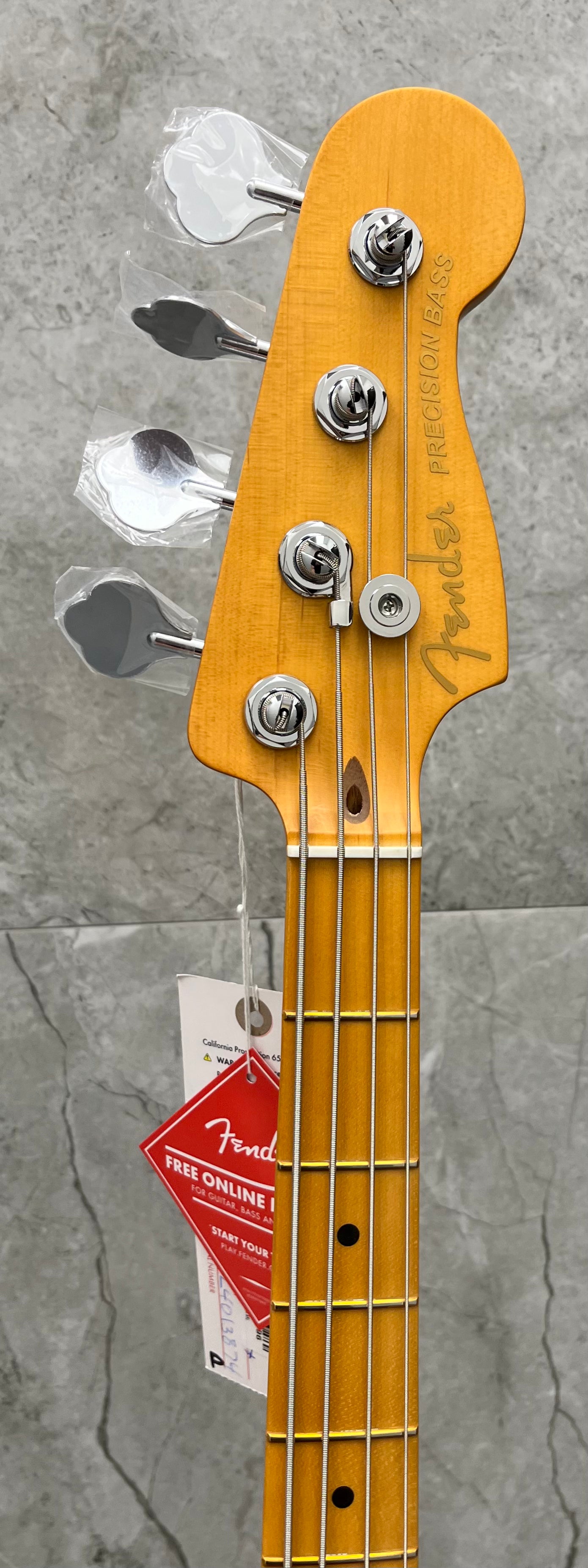 Fender American Ultra II Precision Bass Maple Fingerboard, Avalanche 0199102796 SERIAL NUMBER US24013874 - 9.0 LBS