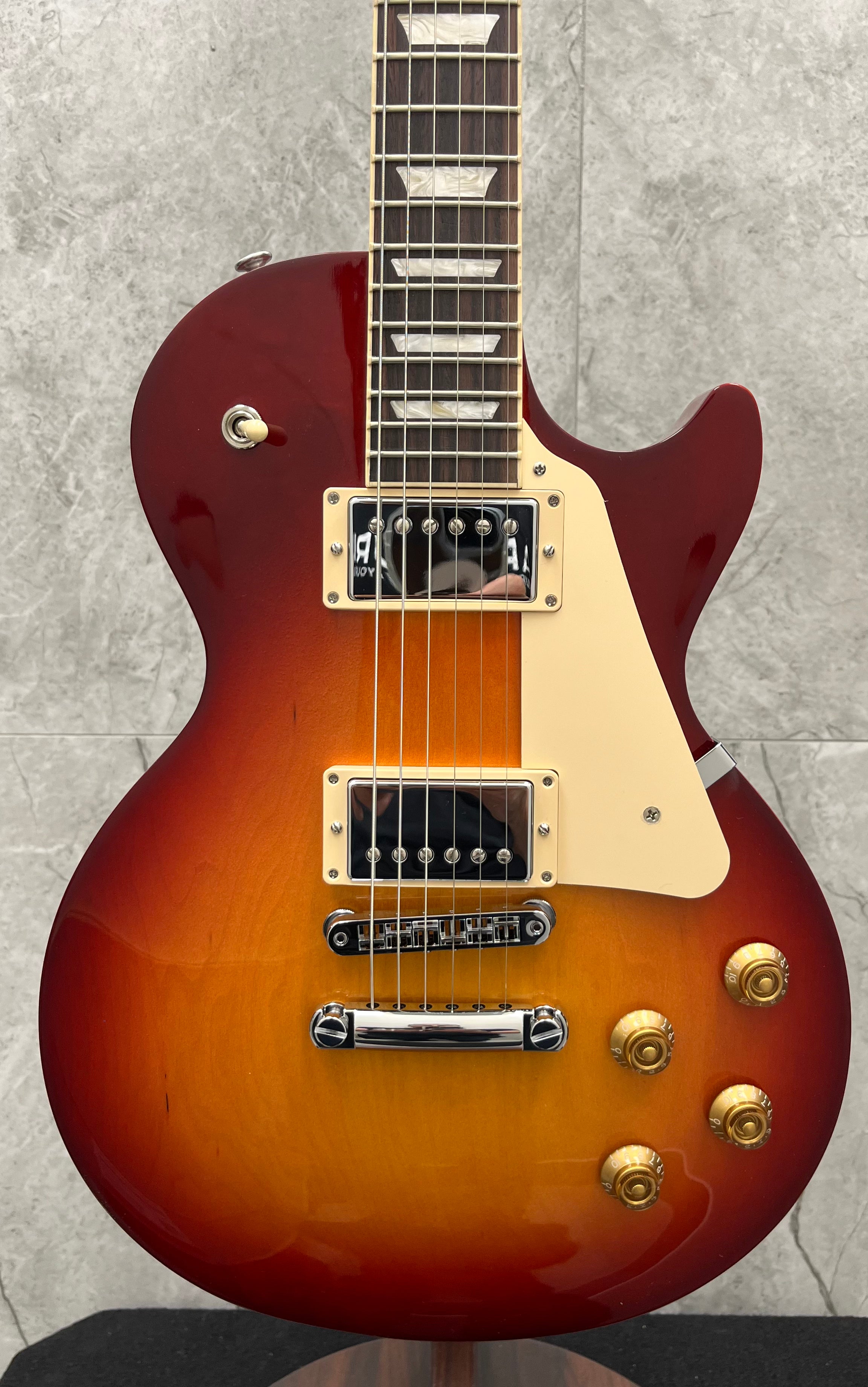 Gibson USA Les Paul Studio Electric Guitar with Softshell Case - Cherry Sunburst LPST01HSCH