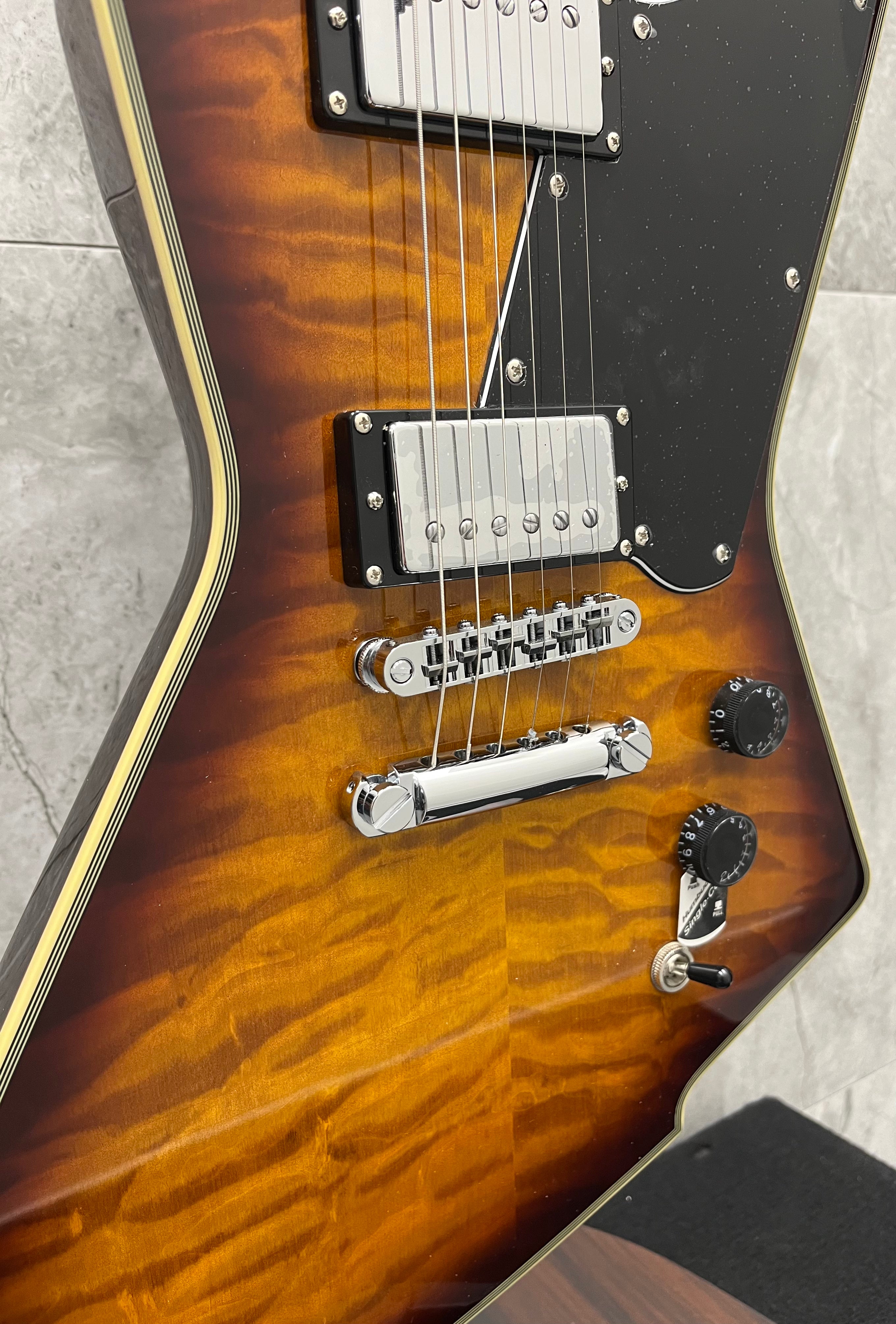 Schecter E-1-CUSTOM-VSB Tobacco Sunburst E1 CUSTOM 3105-SHC SERIAL NUMBER W24051512 - 8.2 LBS