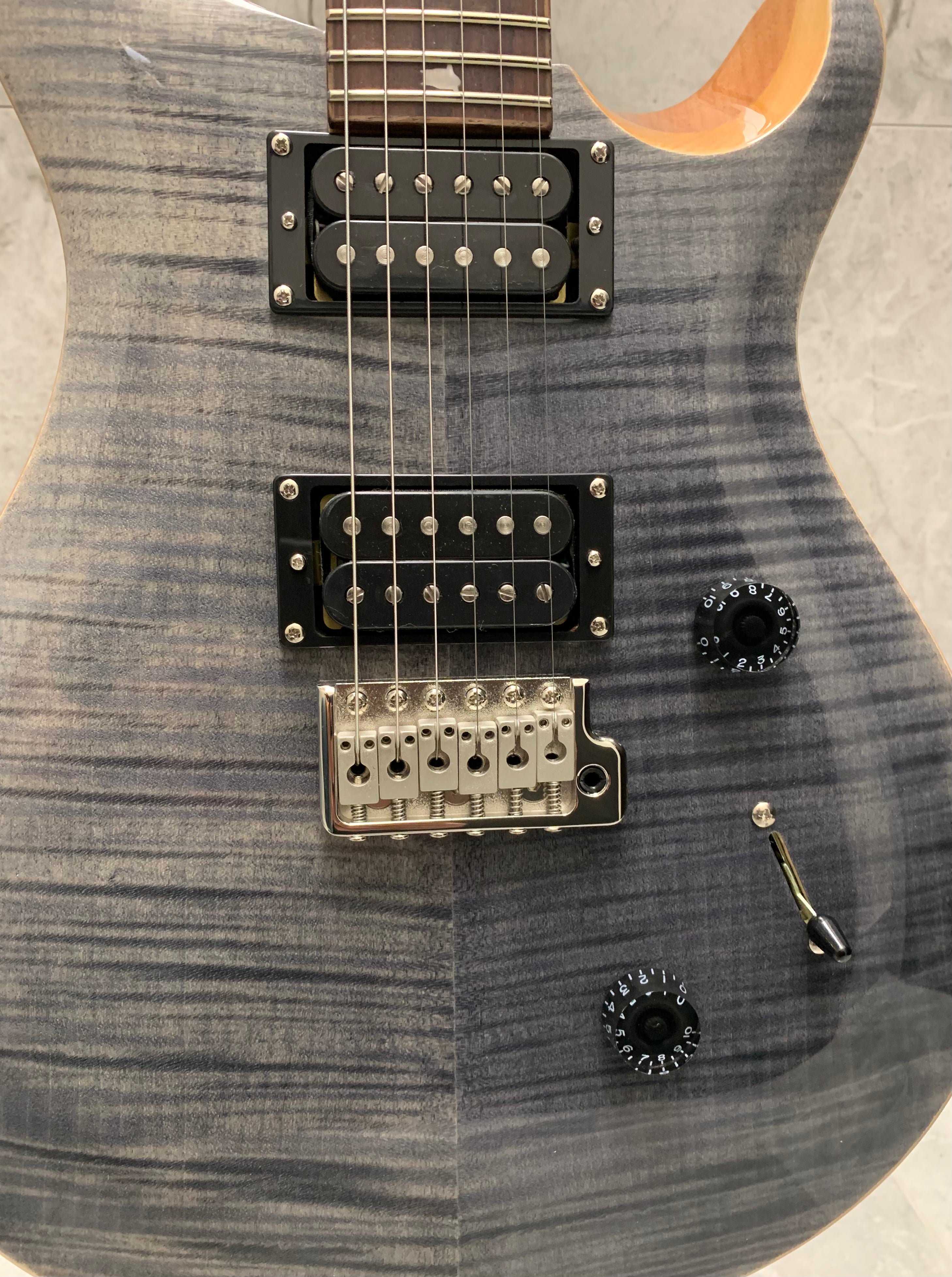 PRS Guitars SE Custom 24 CH - Charcoal 107993::CH: