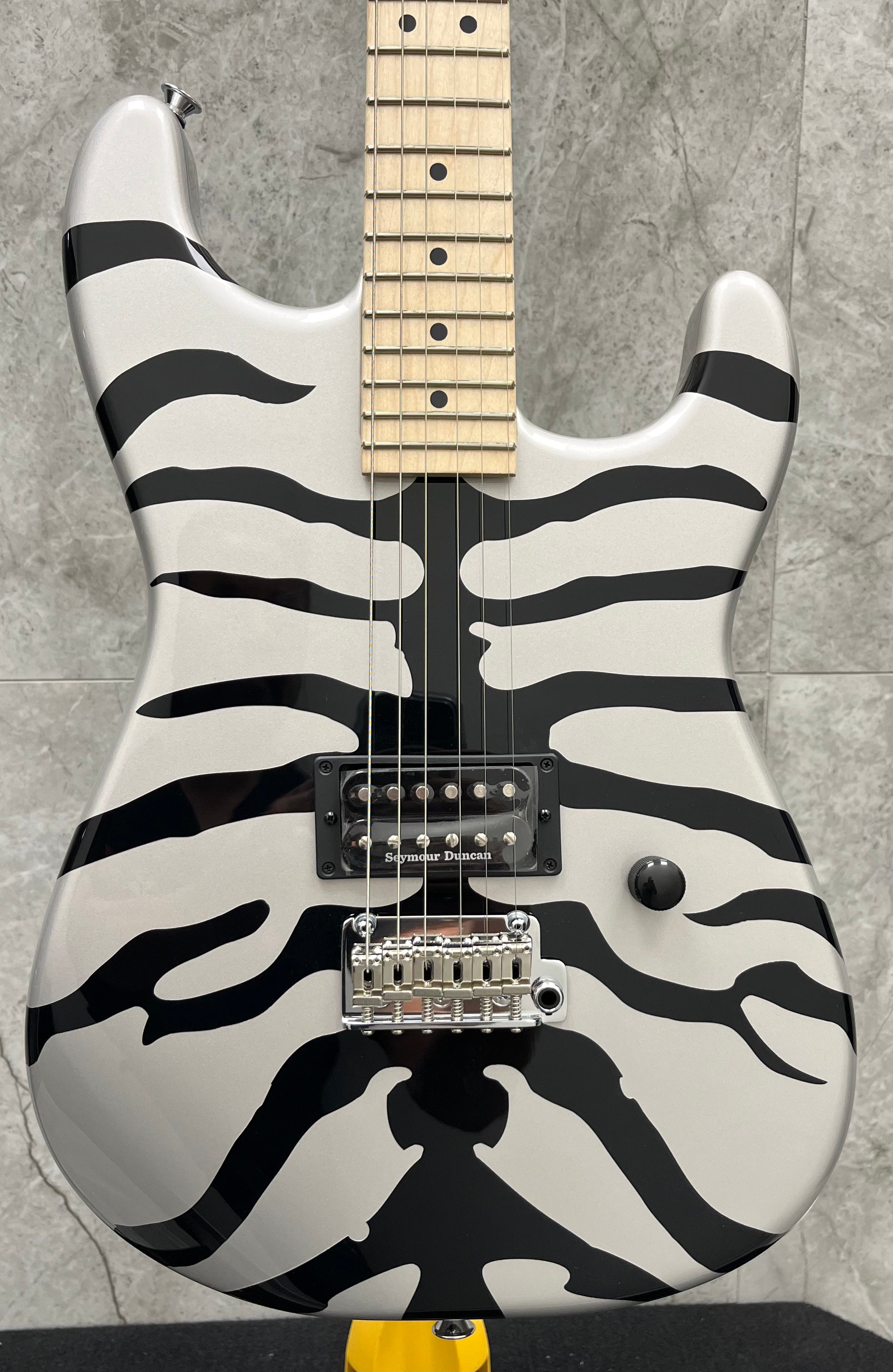 Charvel LIMITED EDITION SAN DIMAS Super Stock SD1 H 2PT M Silver Bengal 2965012321 SERIAL NUMBER MC242725 - 7.4 LBS