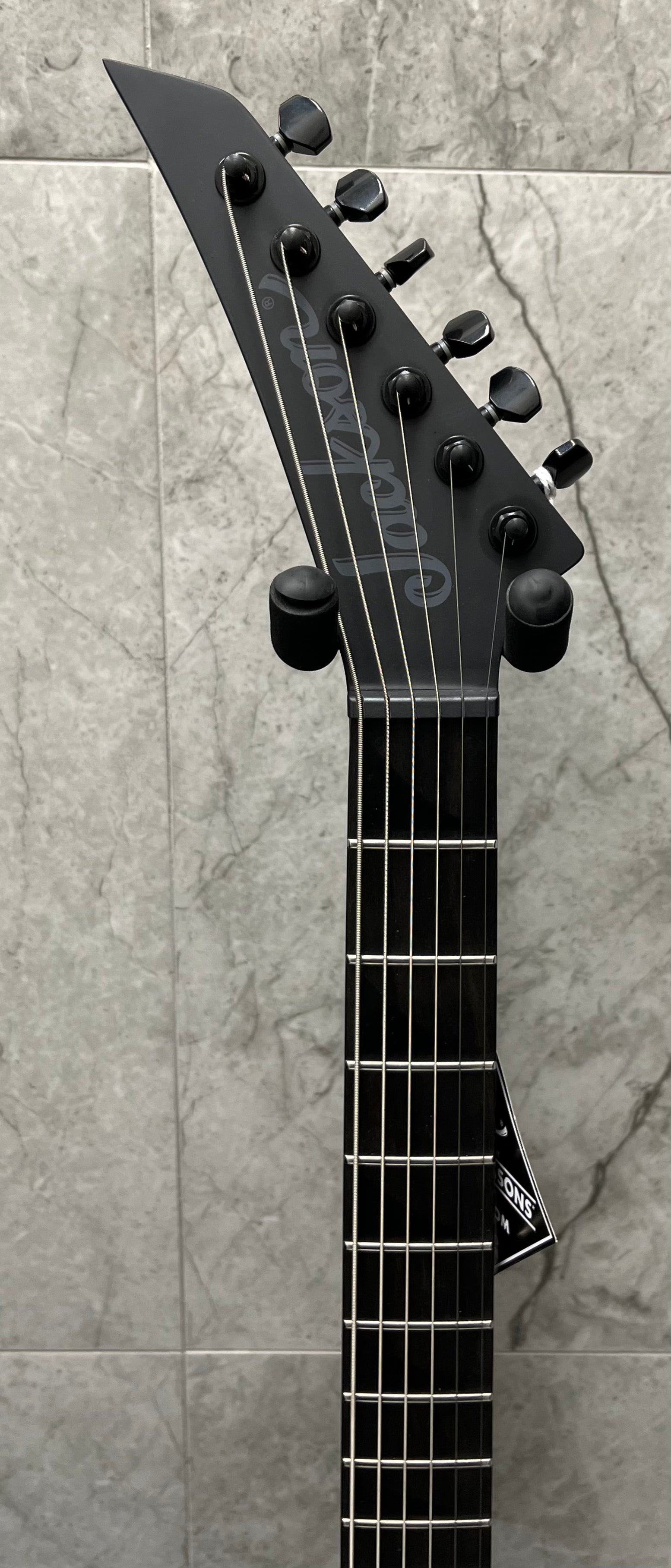 JACKSON Pro Plus XT Warrior WR HT6 Baritone, Ebony Fingerboard, Satin Black 2919261568 SERIAL NUMBER ICJ2410247 - 7.2 LBS