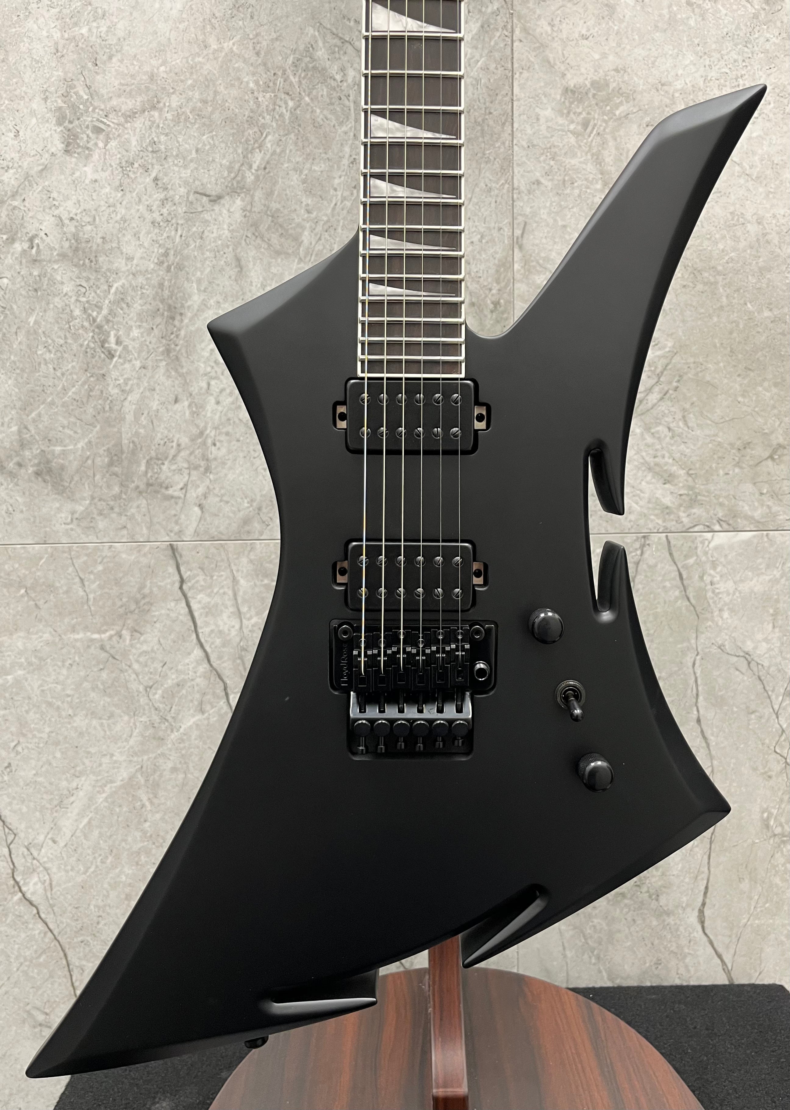 JACKSON Concept Series Limited Edition King Kelly KE, Ebony Fingerboard, Satin Black 2919994503 SERIAL NUMBER KWJ2401299 - 9.4 LBS