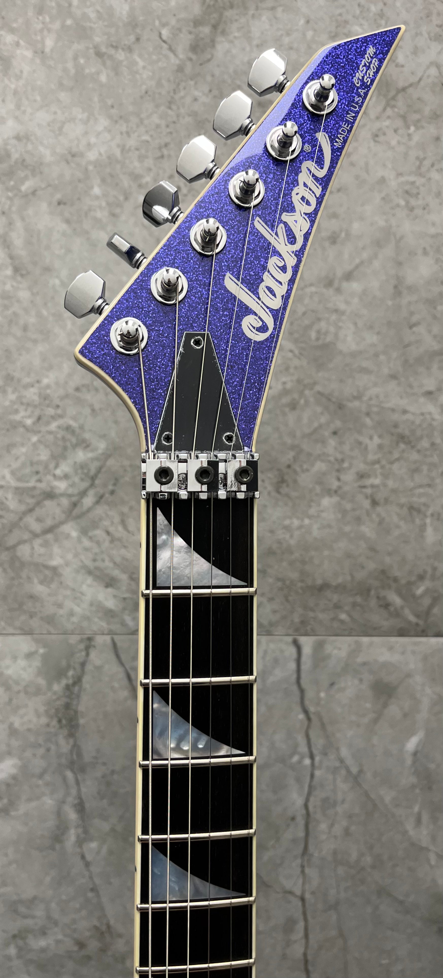 JACKSON USA CUSTOM SHOP Soloist SL2H Purple Sparkle 2811002519 SERIAL NUMBER J10985 - 7.8 LBS