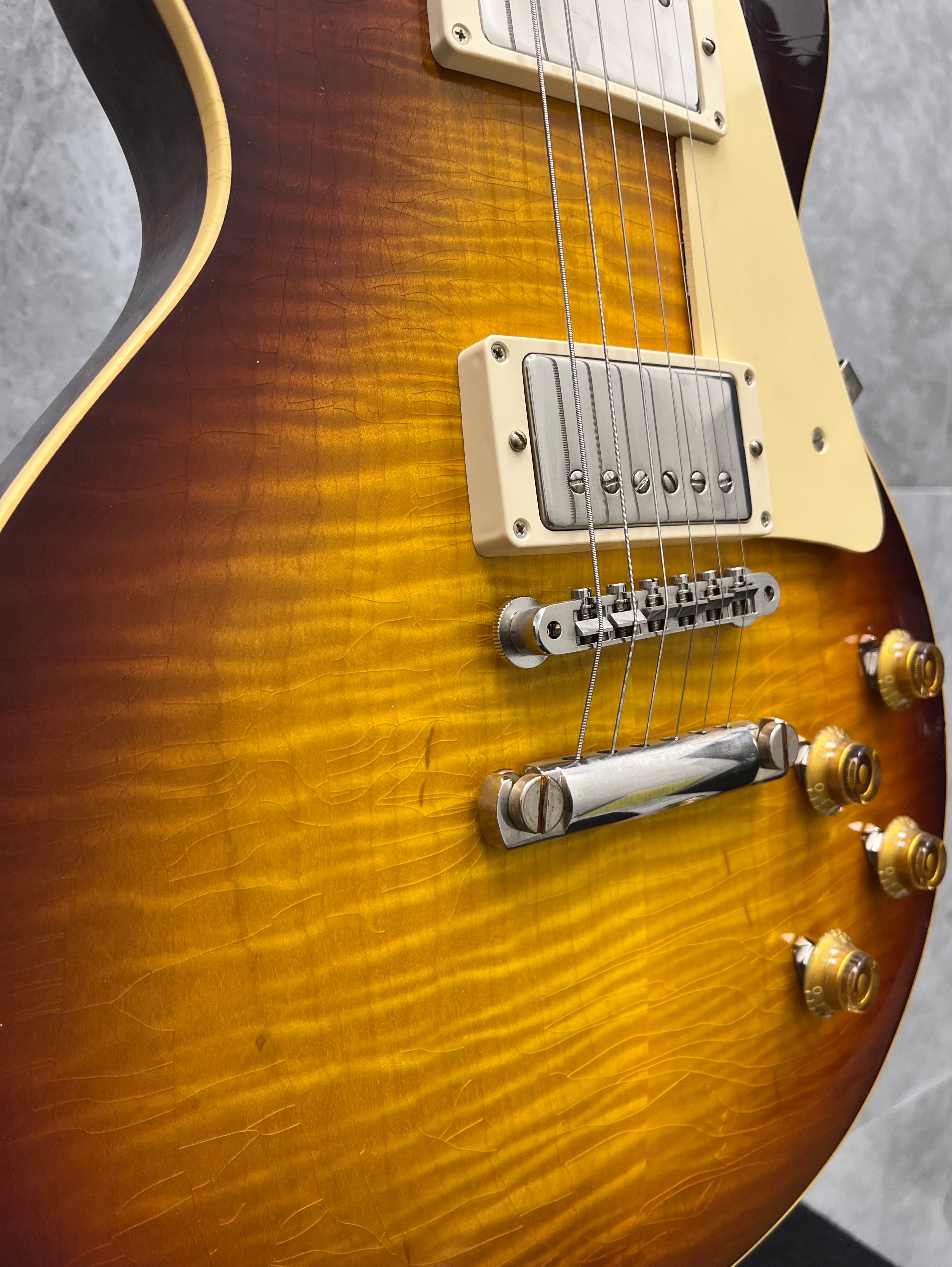 Gibson Custom Shop Murphy Lab 1959 Les Paul Standard Ultra Lite Aged Southern Fade Burst LPR59ULSFNH