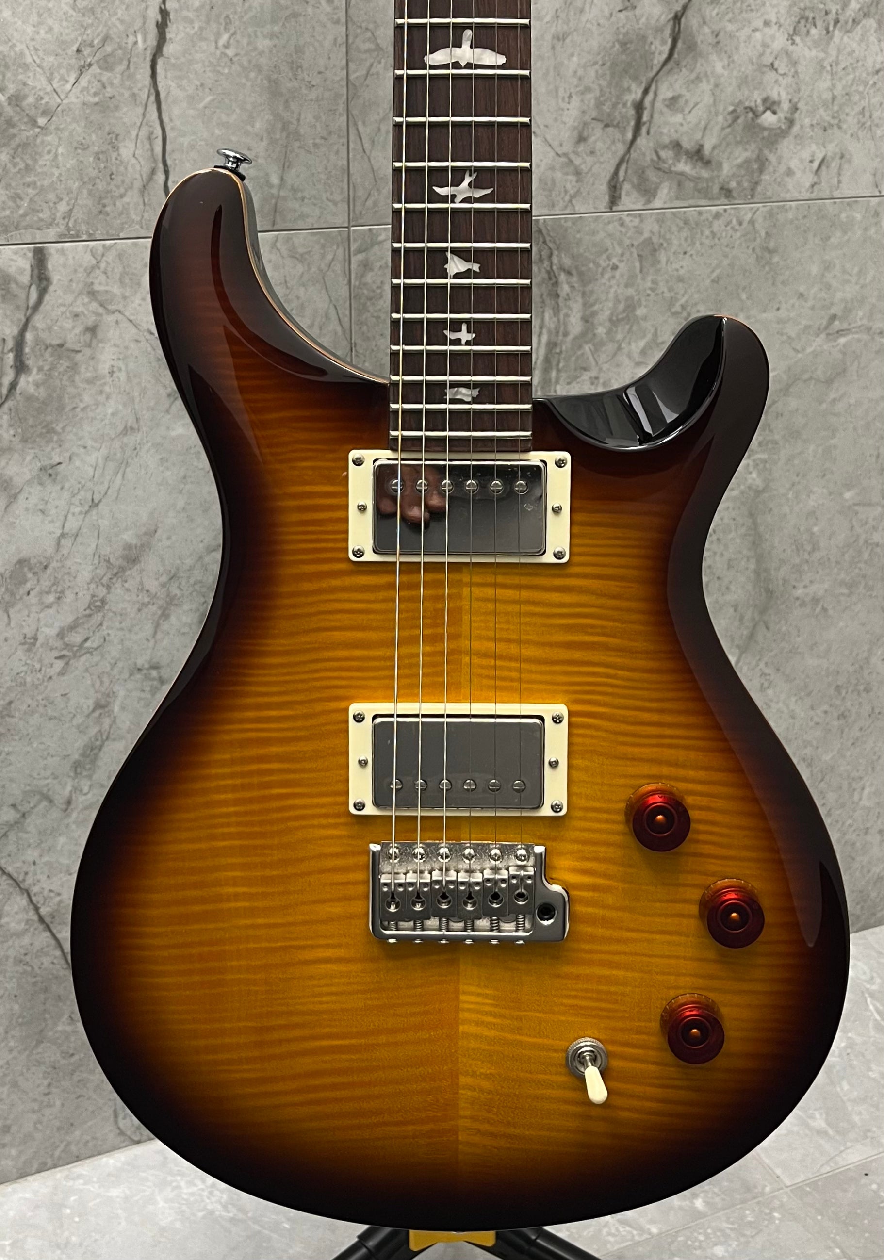 PRS Guitars SE DGT Electric Guitar with Gig Bag, Birds Inlay - McCarty Tobacco Sunburst 111348::MT: