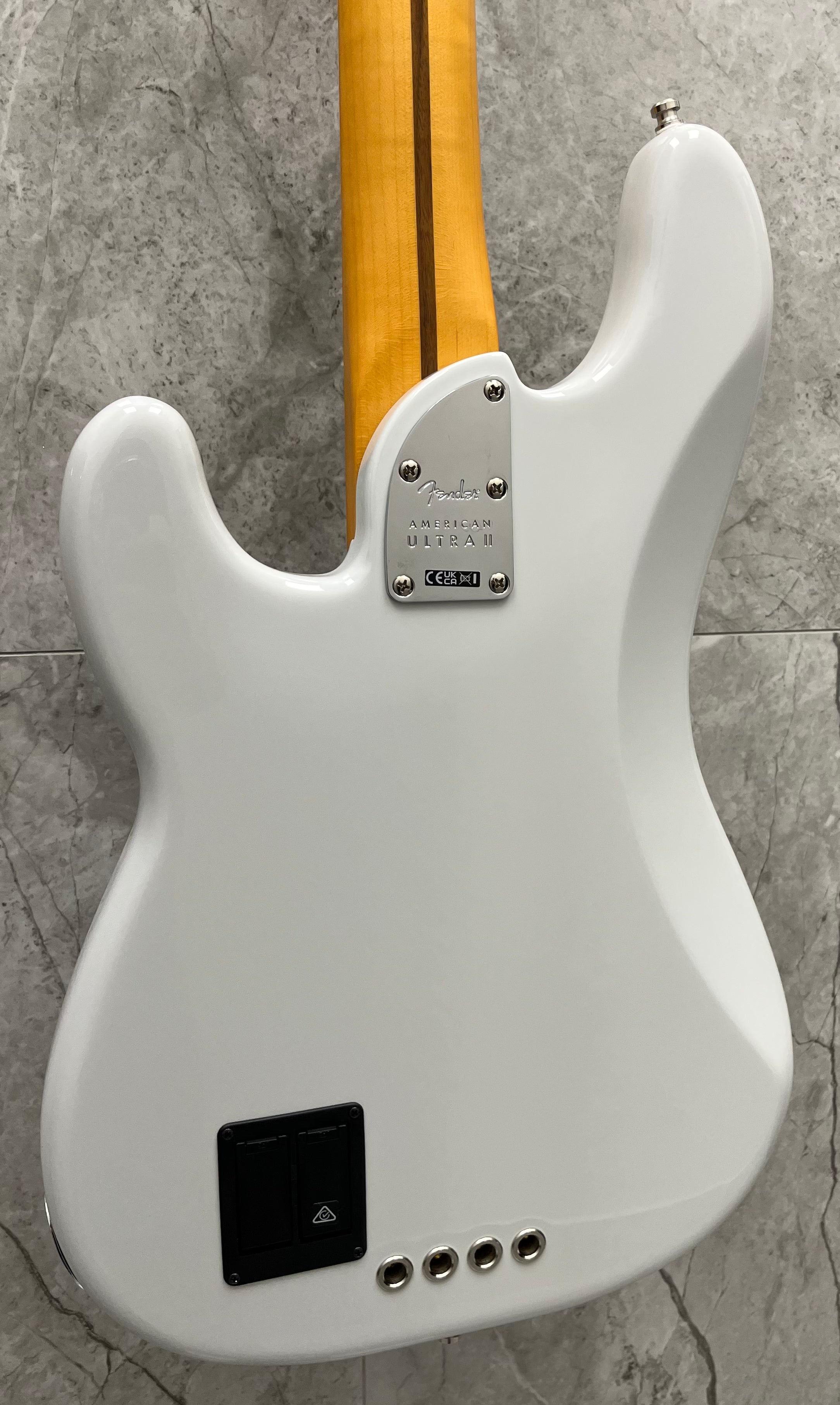 Fender American Ultra II Precision Bass Maple Fingerboard, Avalanche 0199102796 SERIAL NUMBER US24013874 - 9.0 LBS