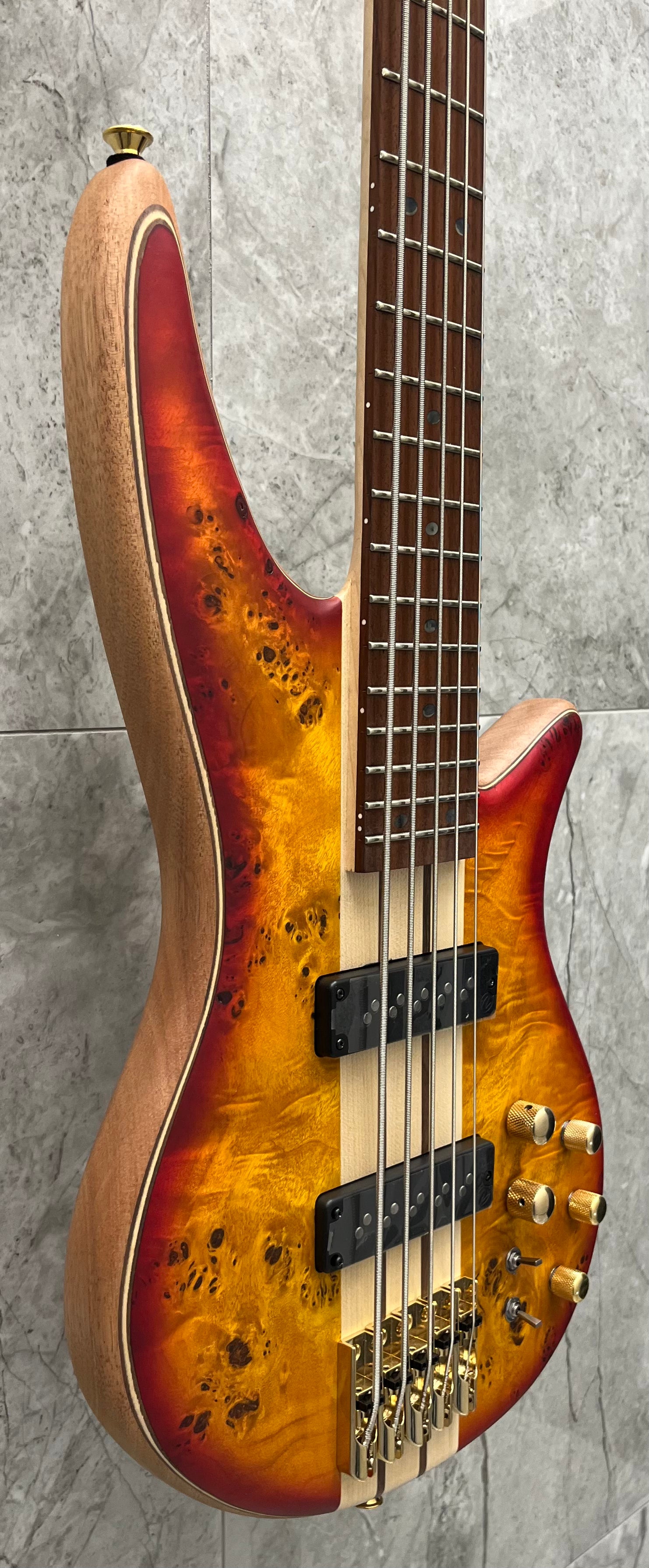 Jackson Pro Series Spectra Bass SBP V 5 string Caramelized Jatoba Fingerboard Transparent Cherry Burst 2919934515 SERIAL NUMBER ICJ2237827 - 8.6 LBS