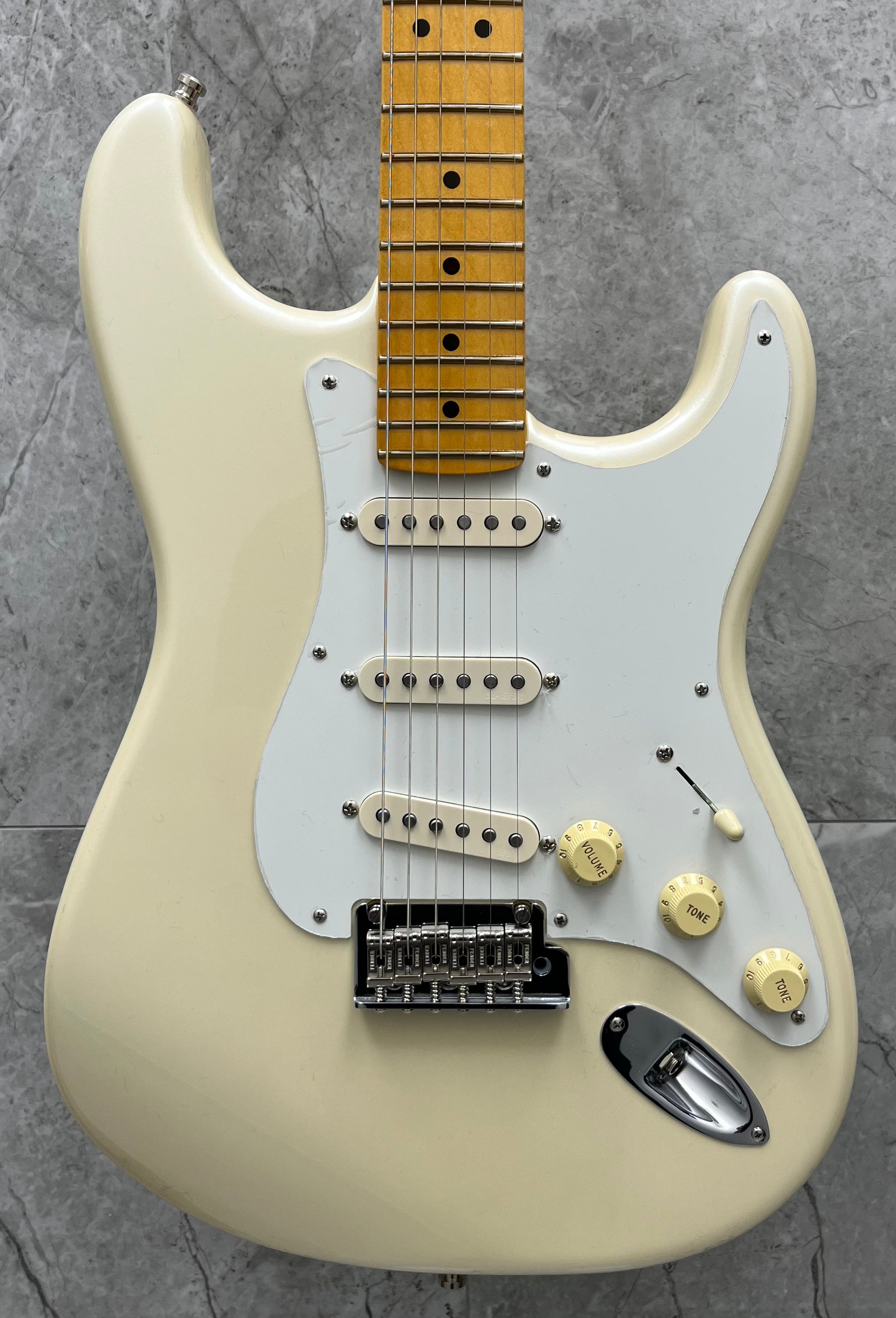 Fender USA Lincoln Brewster Stratocaster Maple Fingerboard, Olympic Pearl 0116502723 SERIAL NUMBER LB01382 - 9.0 LBS