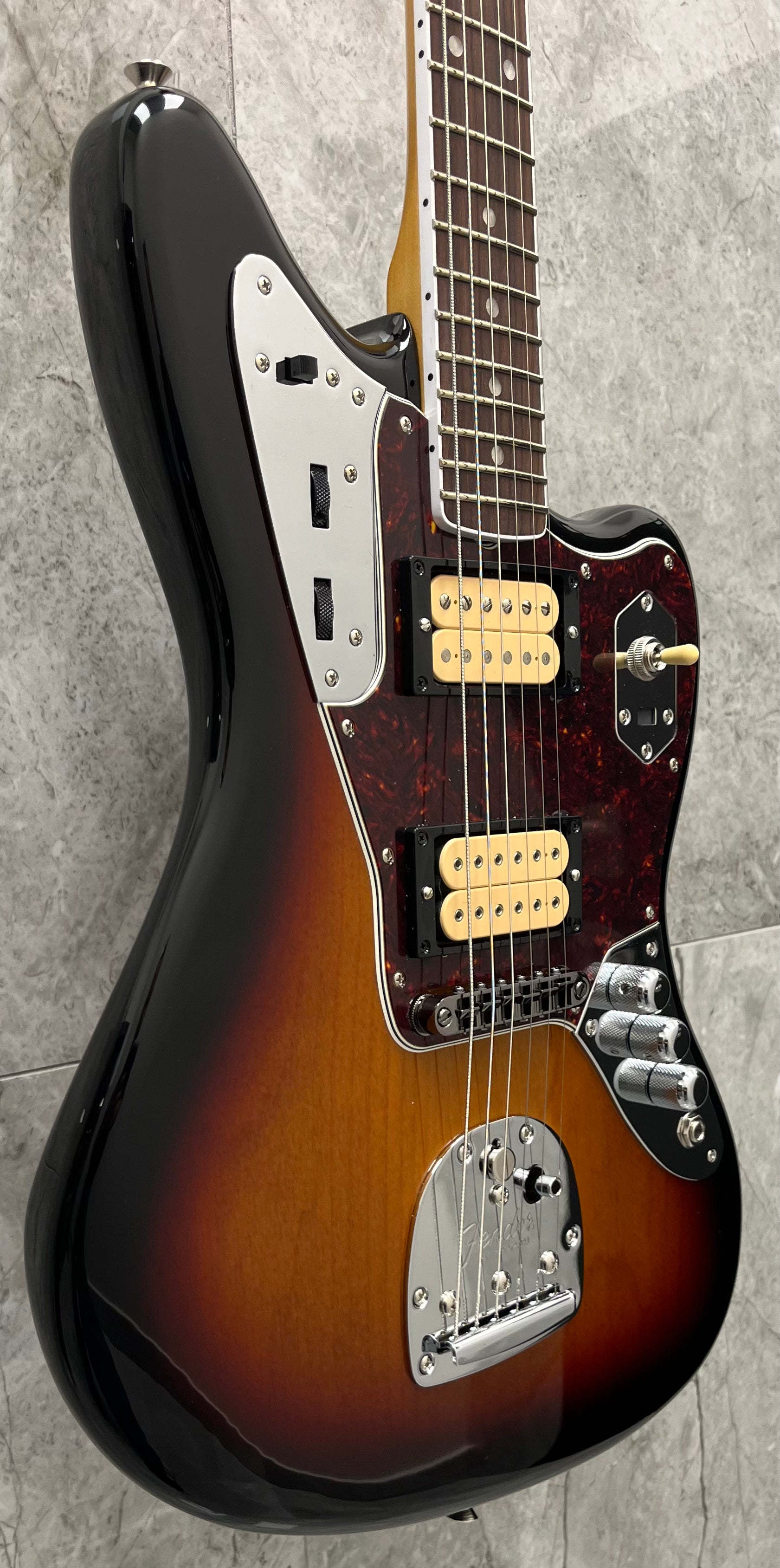 Fender Limited Edition Kurt Cobain Jaguar, Rosewood Fingerboard, 3 Color Sunburst 0143001700 SERIAL NUMBER MX24097575 - 9.0 LBS