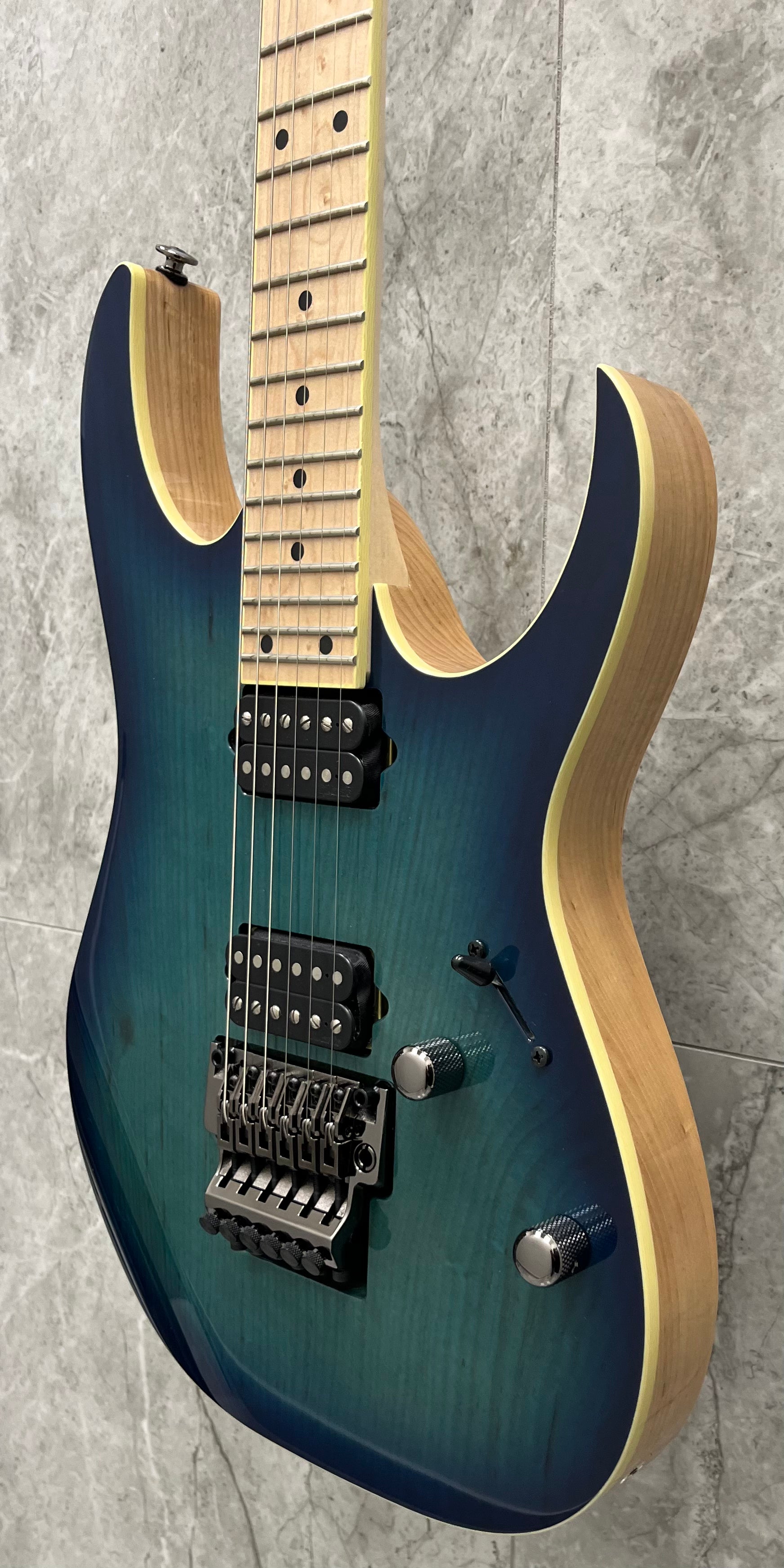 Ibanez Made in Japan RG652AHMNGB RG Prestige - Nebula Green Burst SERIAL NUMBER F2419411 - 8.8 LBS