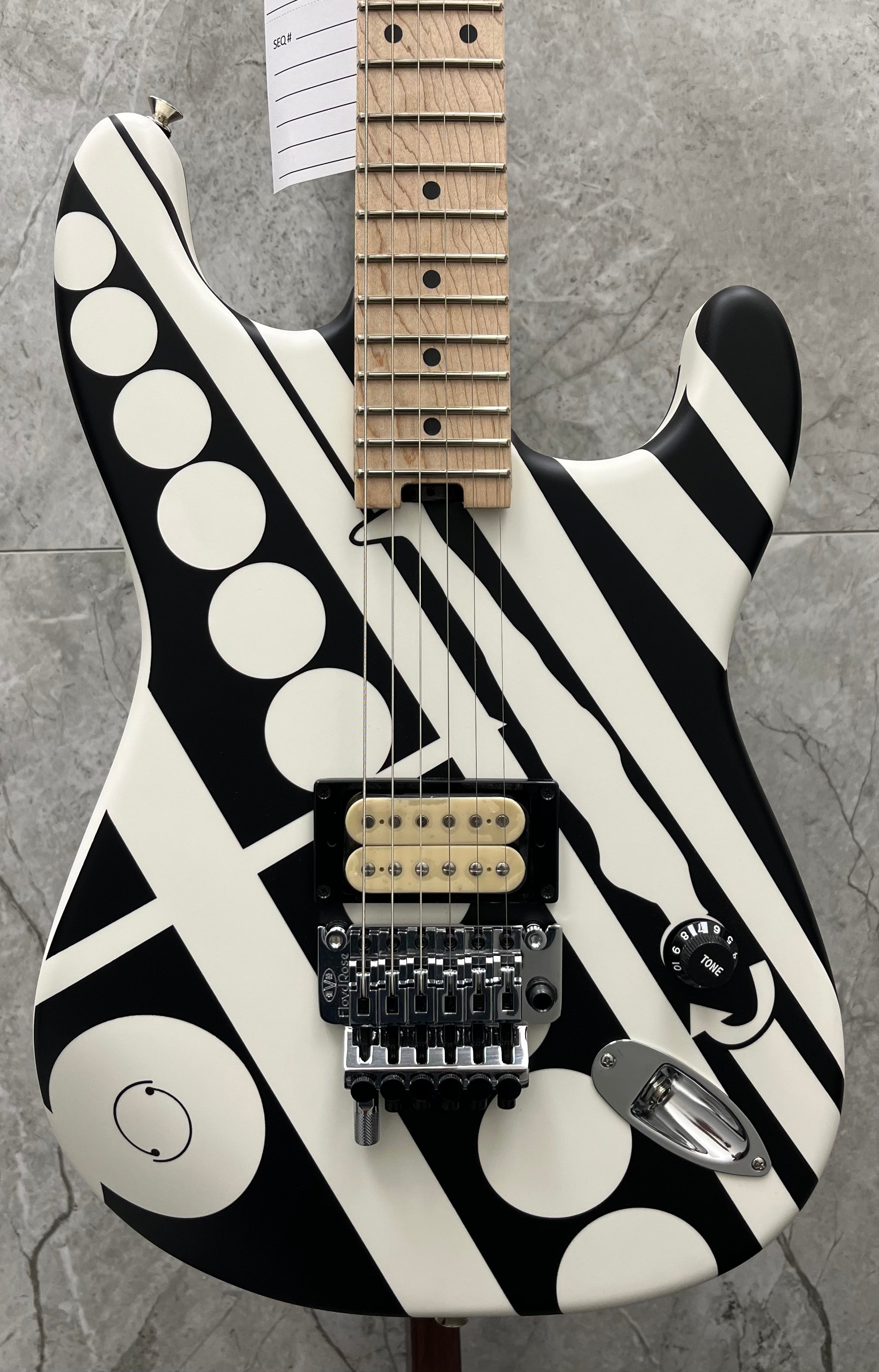 EVH Striped Series Crop Circles Maple Fingerboard Satin White and Black 5107902386 SERIAL NUMBER EVH2114832 - 7.6 LBS