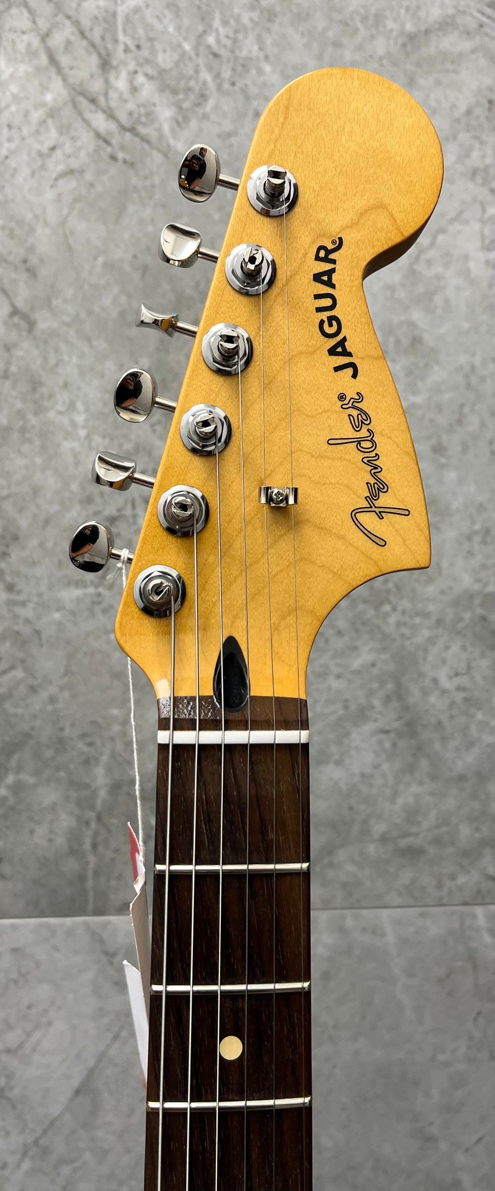 Fender Player II Jaguar Rosewood Fingerboard, 3 Color Sunburst 0140580500 SERIAL NUMBER MX24039247 - 8.2 LBS