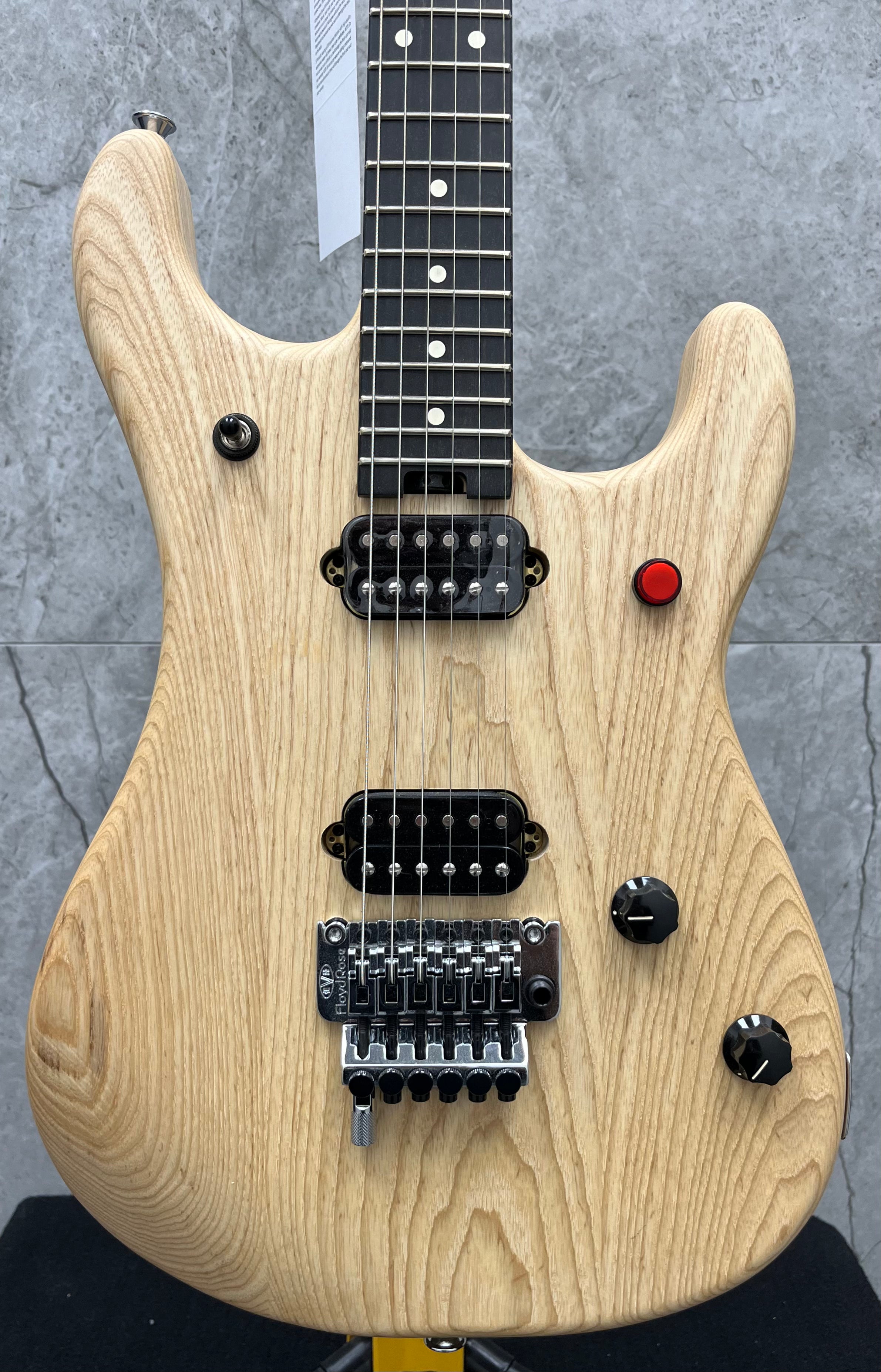 EVH Limited Edition 5150 Deluxe Ash Ebony Fingerboard, Natural 5108002534 SERIAL NUMBER EVH2204757 - 8.0 LBS USED SPECIAL