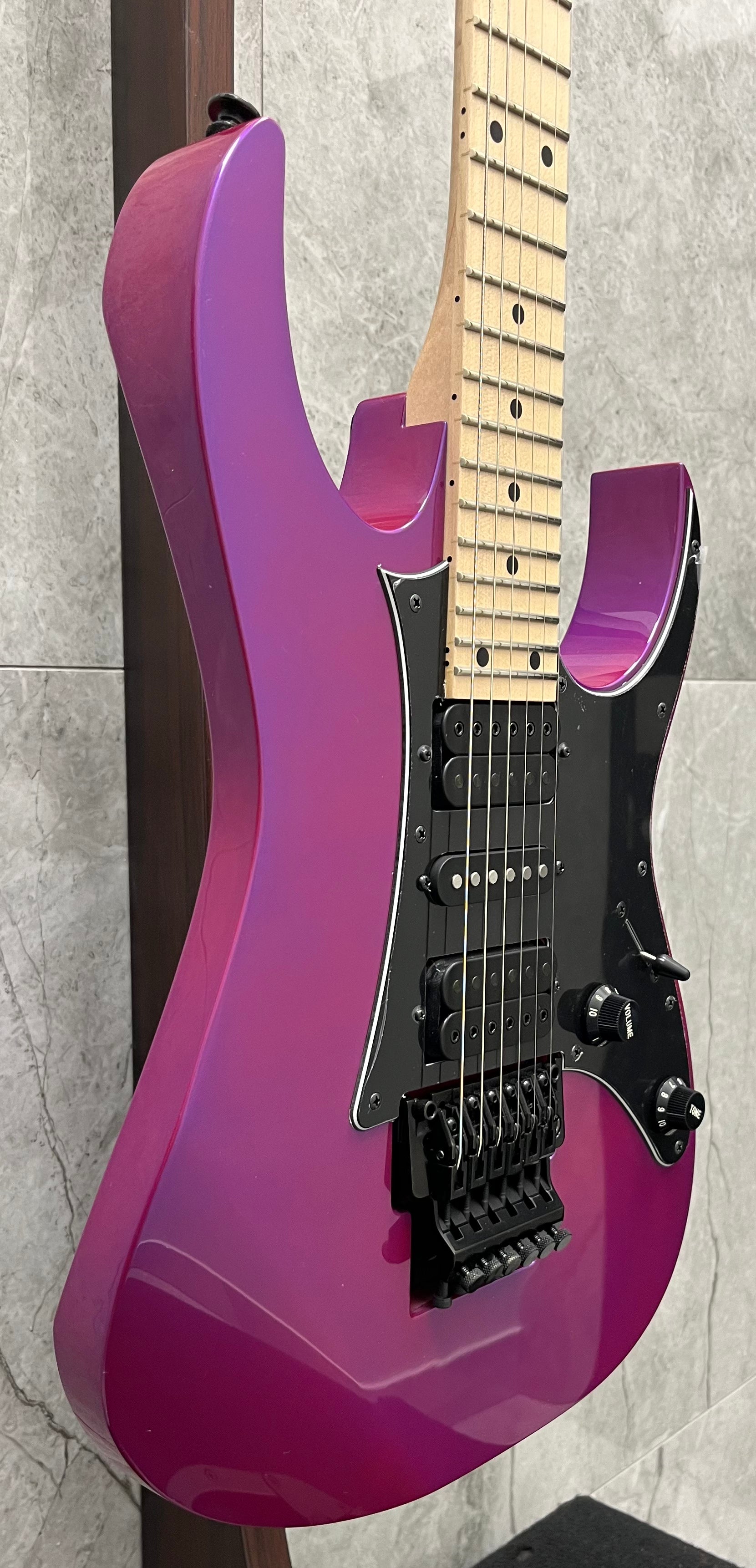 IBANEZ RG550-PN RG GENESIS MADE IN JAPAN - PURPLE NEON RG550PN SERIAL NUMBER F2318590 - 7.8 LBS