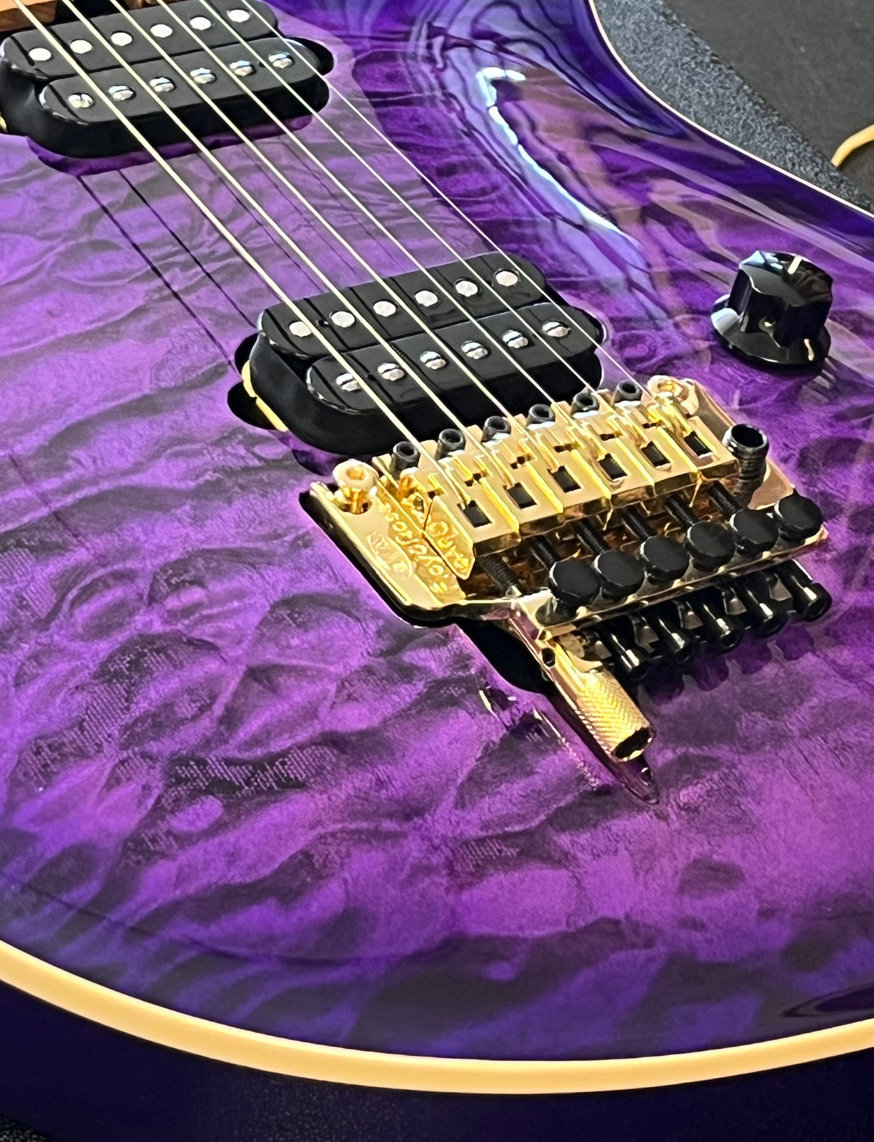 EVH Wolfgang Special QM Quilted Maple Top Baked Maple Fingerboard, Purple Burst 5107701593 SERIAL NUMBER WG241903M - 7.2 LBS