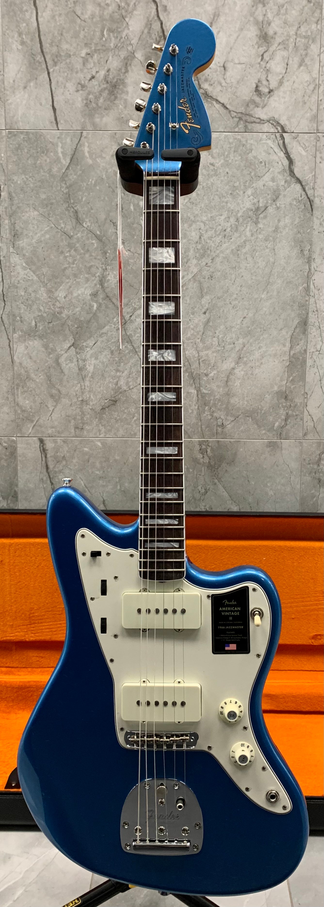 Fender American Vintage II 1966 Jazzmaster Rosewood Fingerboard, Lake  Placid Blue 0110340802 SERIAL NUMBER V2208275 - 8.0 LBS