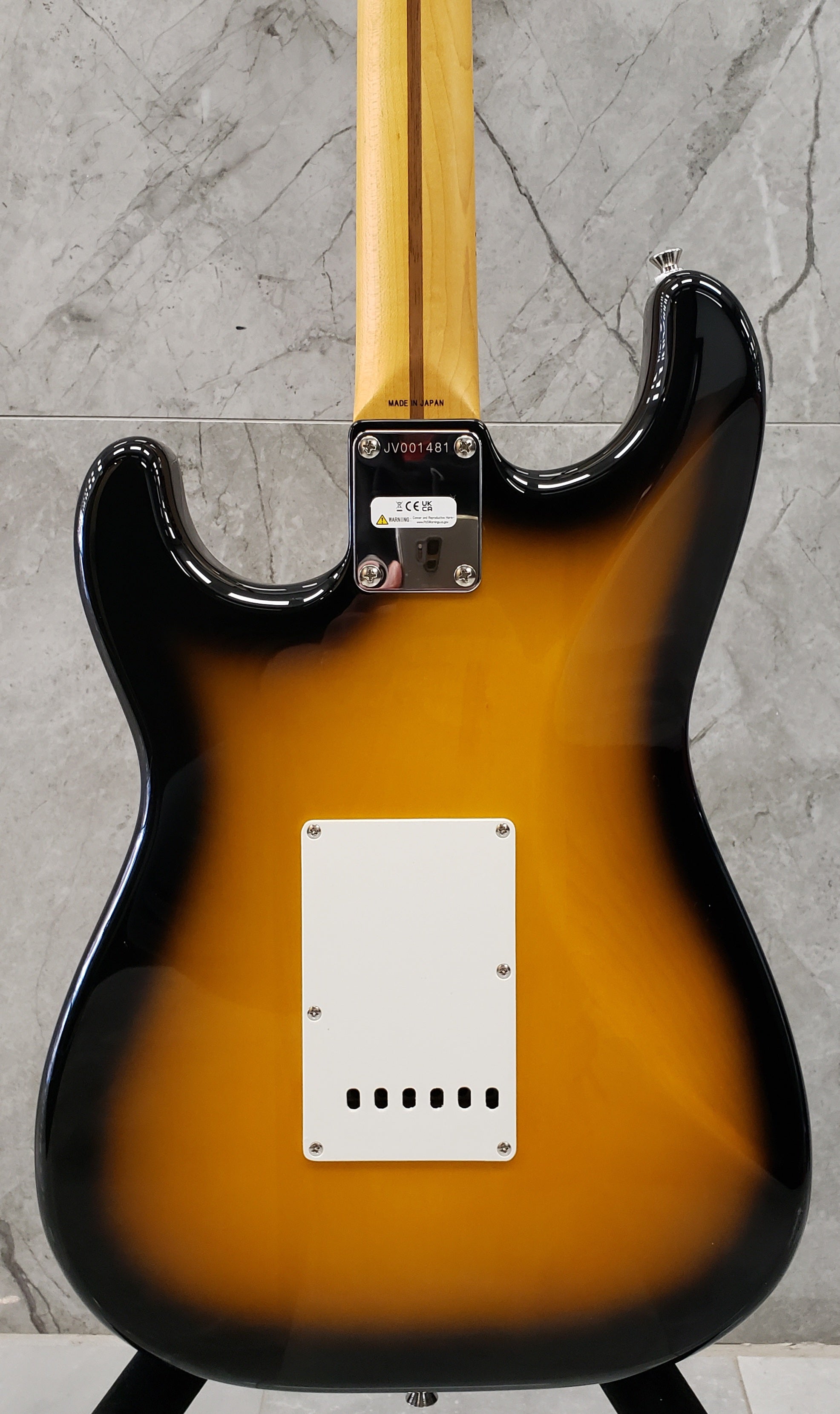 FENDER MADE IN JAPAN JV Modified 50s Stratocaster HSS Maple Fingerboard  2-Color Sunburst 0251802303 SERIAL NUMBER JV001481 - 7.0 LBS