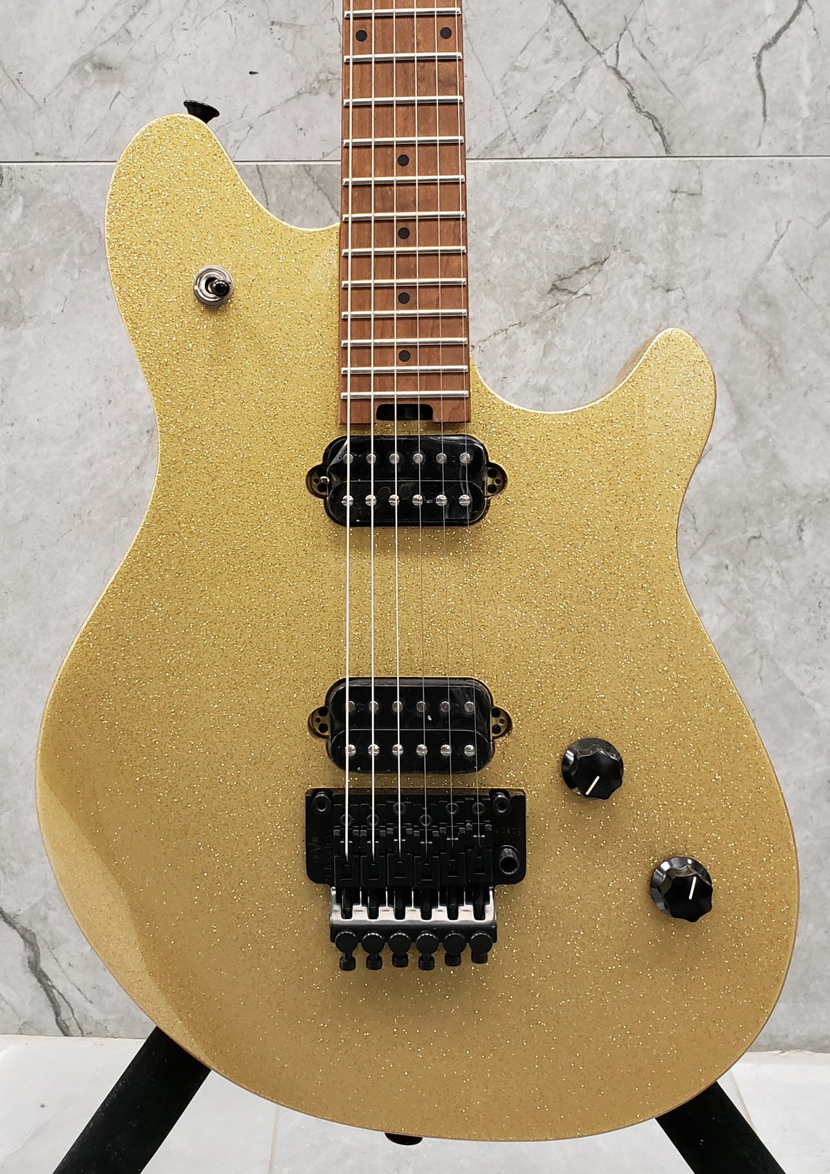 EVH Wolfgang WG Standard Baked Maple Fingerboard Gold