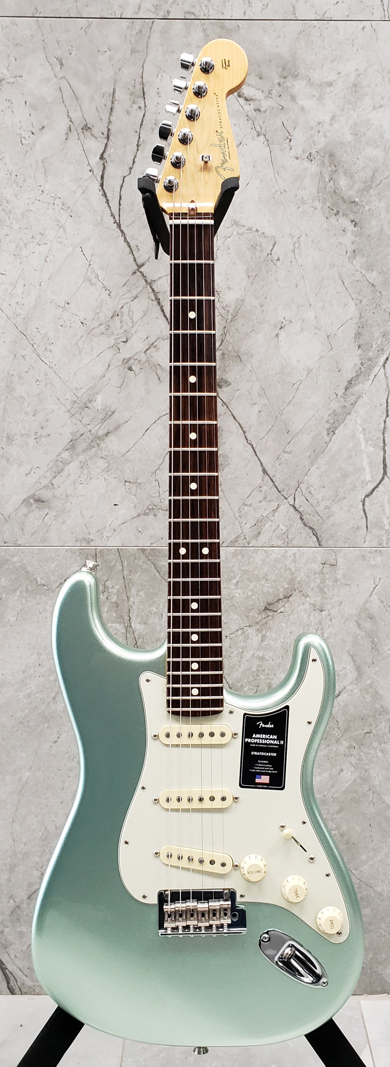 Fender American Professional II Stratocaster Rosewood Fingerboard Mystic  Surf Green F-0113900718