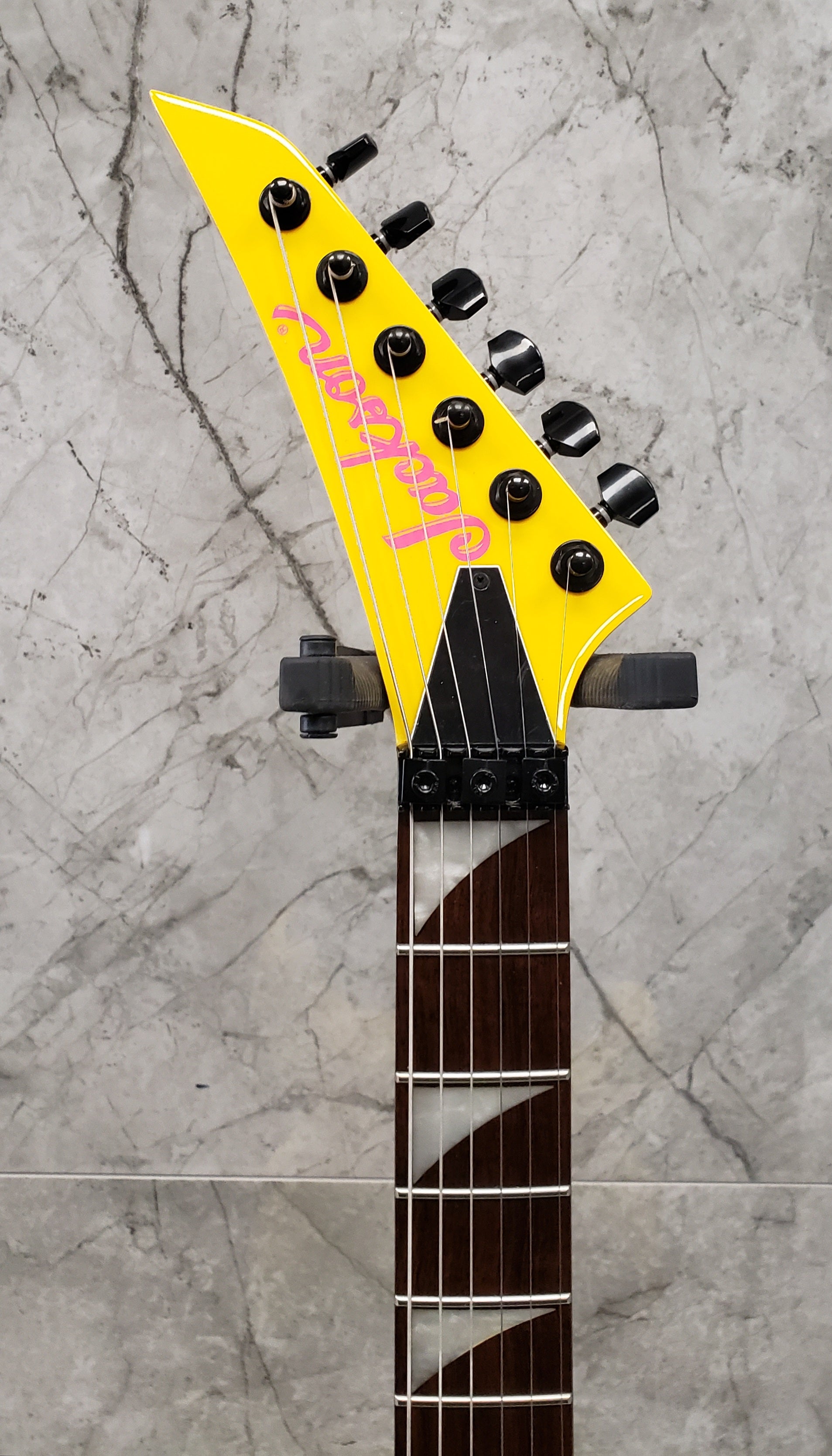 JACKSON X Series Dinky DK3XR HSS Caution Yellow 2910022504