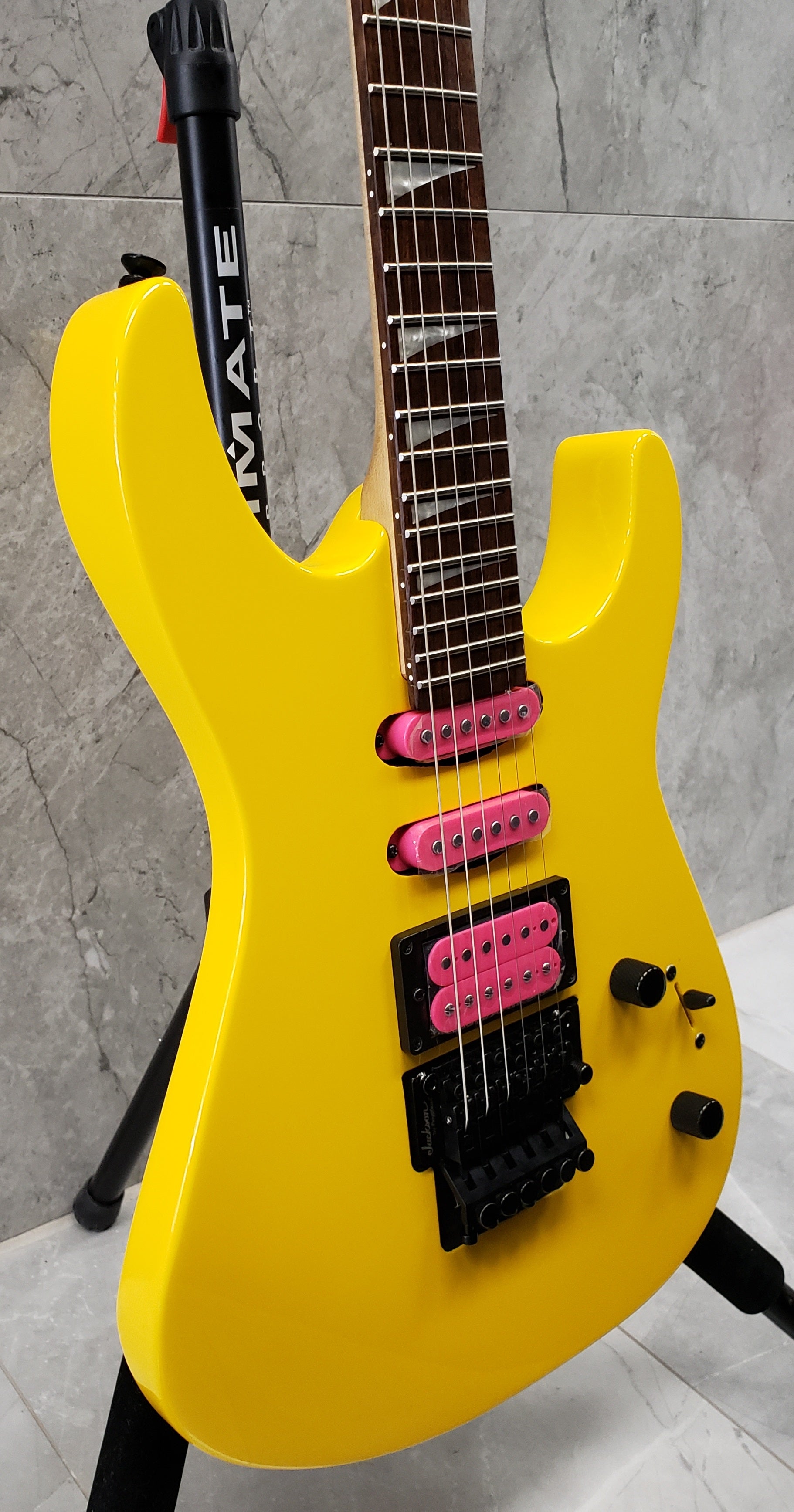 JACKSON X Series Dinky DK3XR HSS Caution Yellow 2910022504