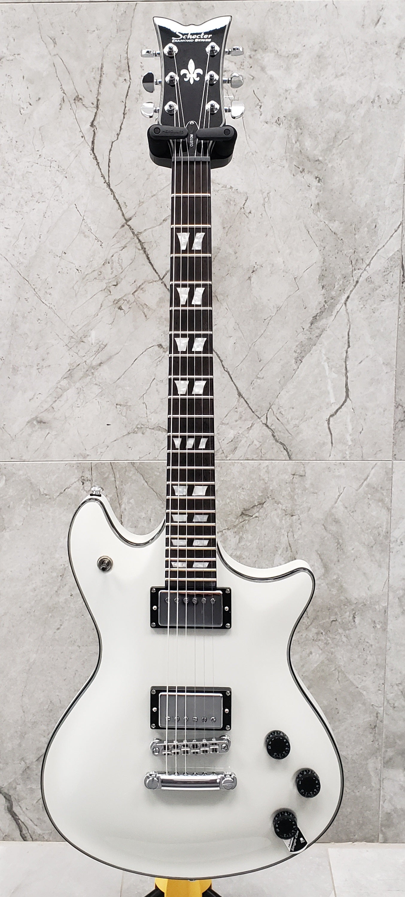 Schecter Tempest Custom Vintage White 1724-SHC